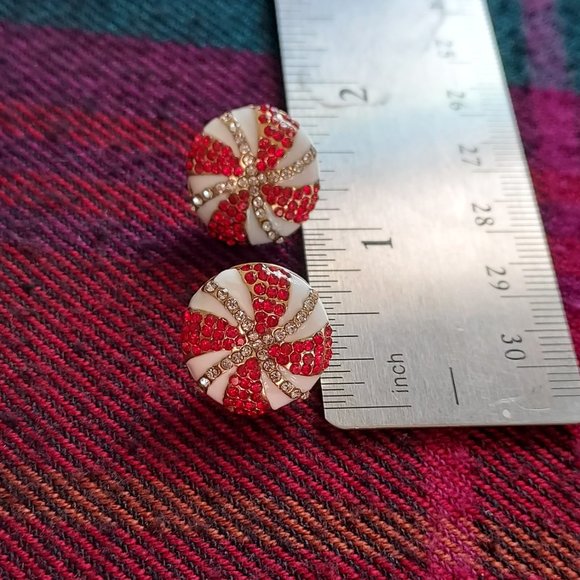 Candy Can Red and white enamel & rhinestone round swirl earrings - Picture 2 of 4